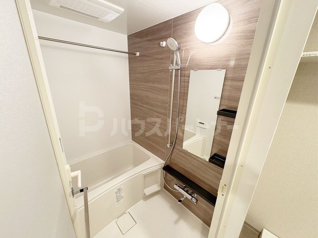 バス・シャワールーム　洗面