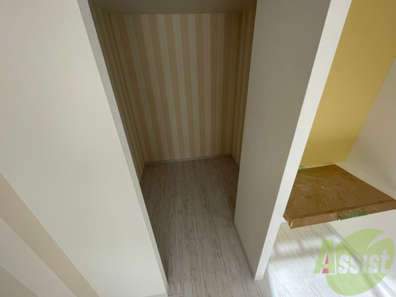 収納　ウォークインクローゼットです。お洋服も沢山入りそうですね。