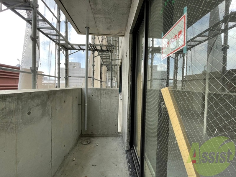 バルコニー　バルコニーです。洗濯物を干したり一息ついたりできますね！