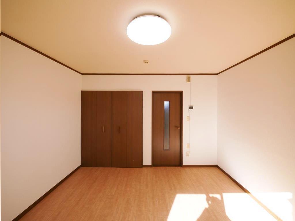 ラフォーレ台原の居間写真