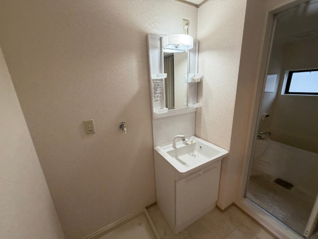 洗面設備　リフォーム、ハウスクリーニング完了物件