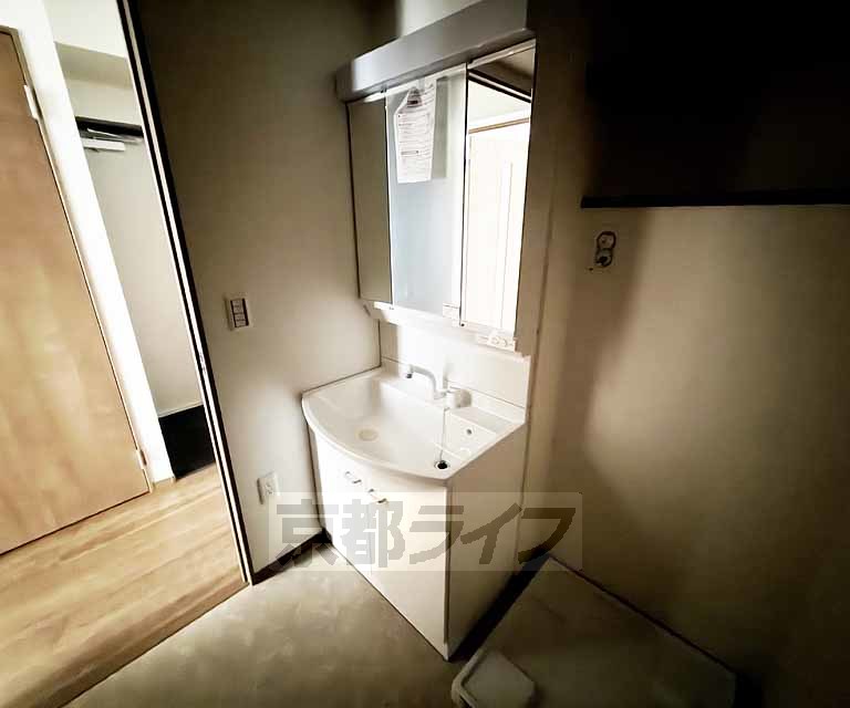 その他　・建築中