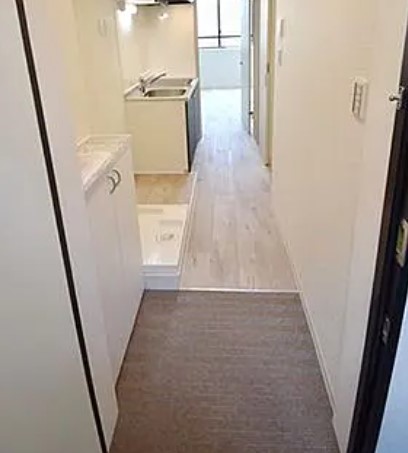 玄関　※同シリーズ施工　別物件