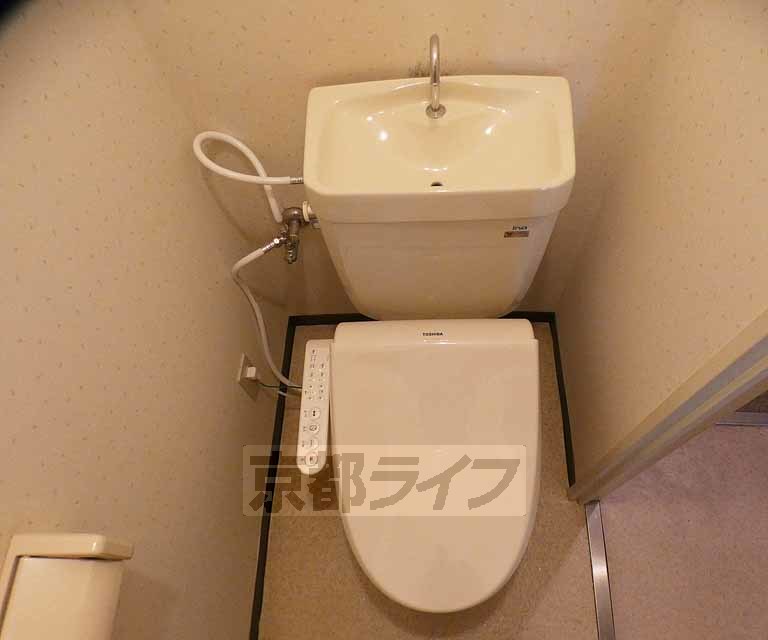 トイレ　嬉しい２点セパです。