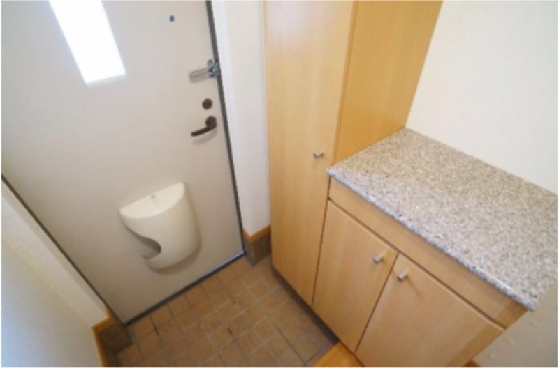 玄関　図面と現状に相違がある場合には現状を優先