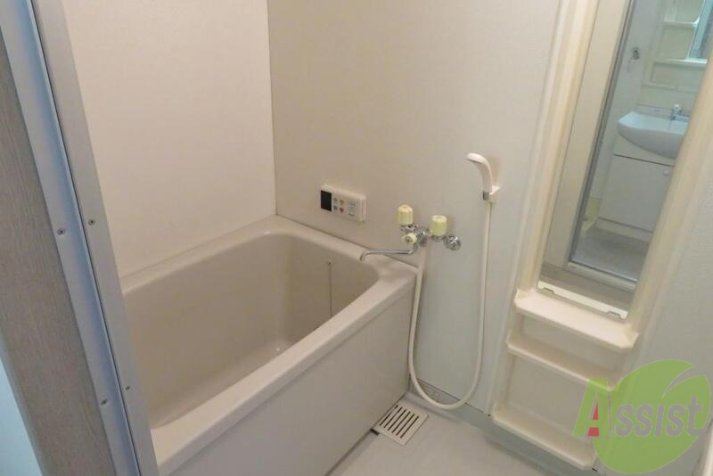 バス・シャワールーム　ゆったりしたバスタブがいいですねー、バスタイムを満喫ですね