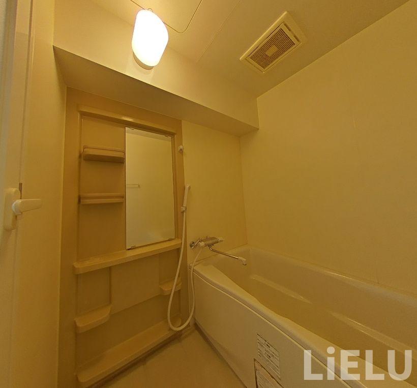 バス・シャワールーム　同シリーズ物件のモデルルームになります※現況優先