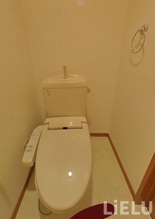 トイレ　同シリーズ物件のモデルルームになります※現況優先