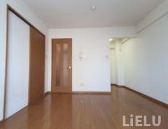 居室・リビング　同シリーズ物件のモデルルームになります※現況優先