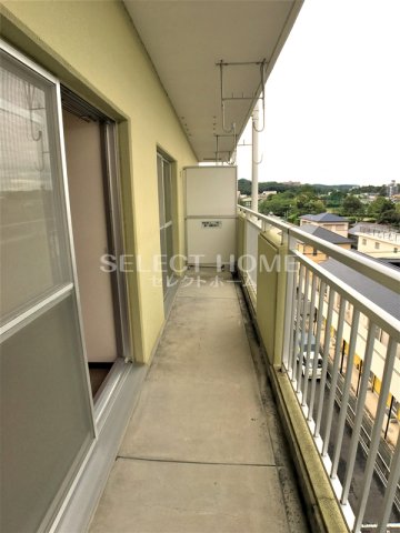 バルコニー　お洗濯にも便利なバルコニー付き