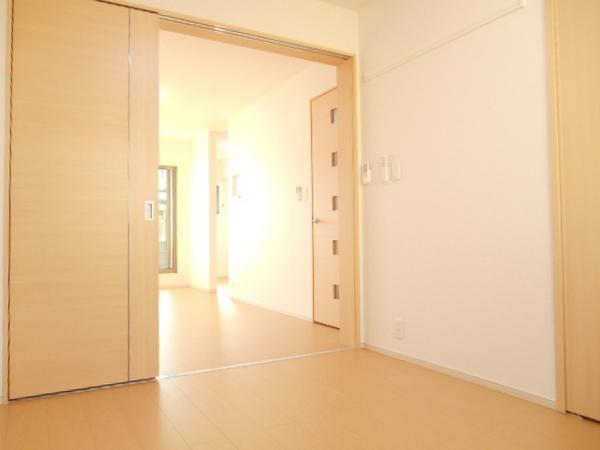 その他部屋・スペース　洋室にもエアコン付き