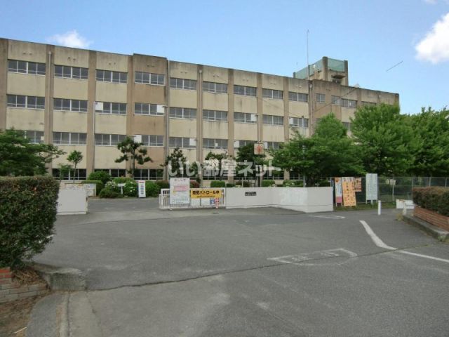 小学校　大津市立唐崎小学校（小学校）まで760m