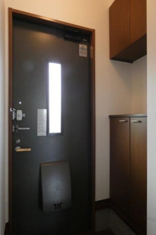 玄関　図面と現状に相違がある場合には現状を優先