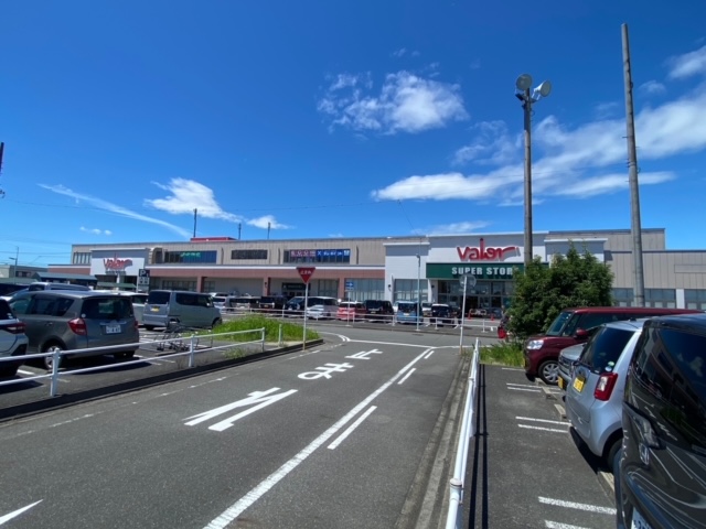 スーパー　バロー 戸田店（スーパー）まで711m