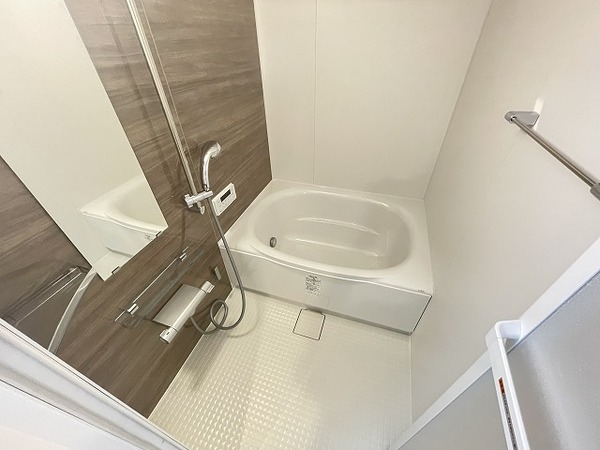 バス・シャワールーム　キレイな浴室！