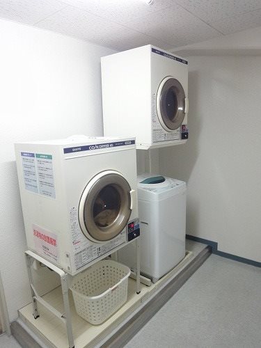 その他設備　無料ランドリー（乾燥機は有料）
