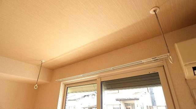 その他設備　室内物干し付き♪