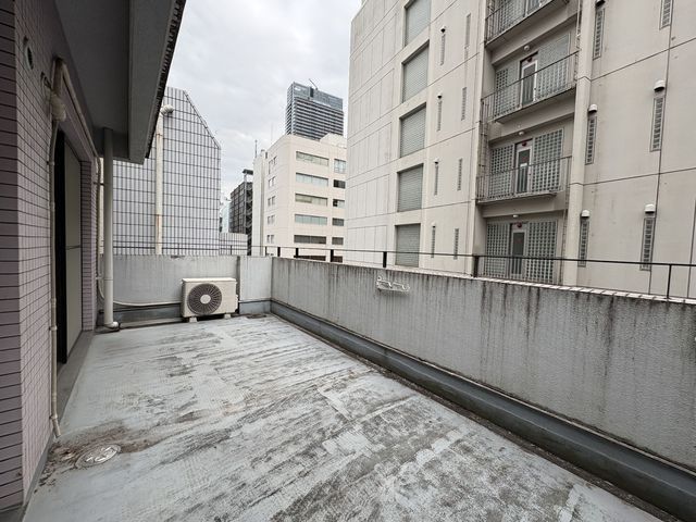 バルコニー　バルコニー