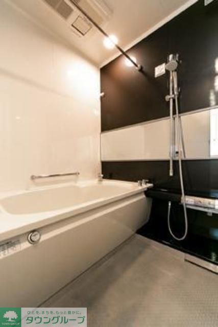 バス・シャワールーム　※写真は同タイプ住戸です。