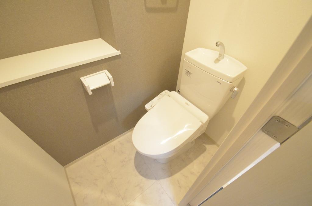 トイレ　シャワー付トイレ