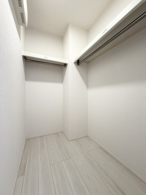 ロイヤルステージ横浜町の内装写真