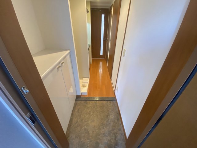 玄関　シンプルで使いやすい玄関です