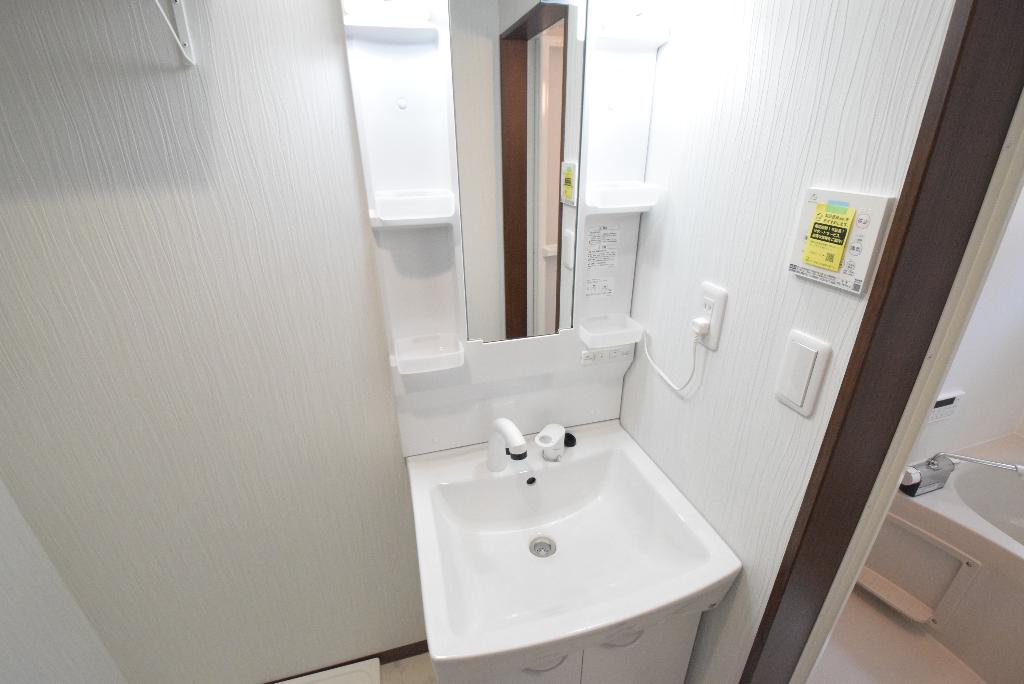 洗面設備　洗髪洗面化粧台