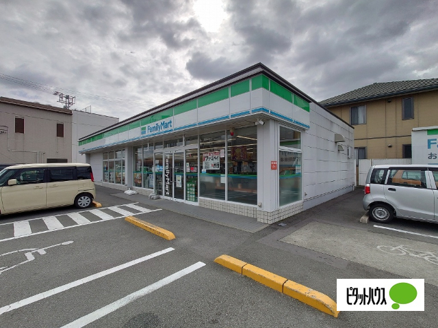 コンビニ　ファミリーマート藍住町奥野店（コンビニ）まで286m