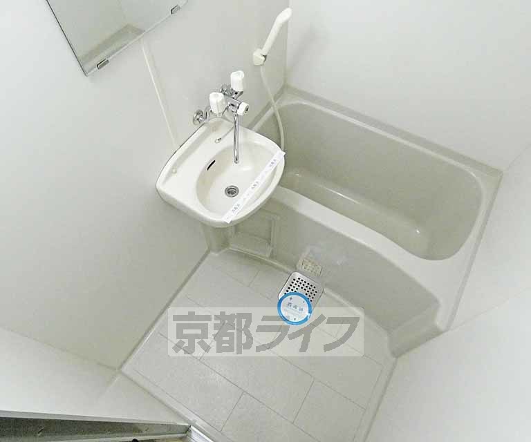 バス・シャワールーム　浴室です。