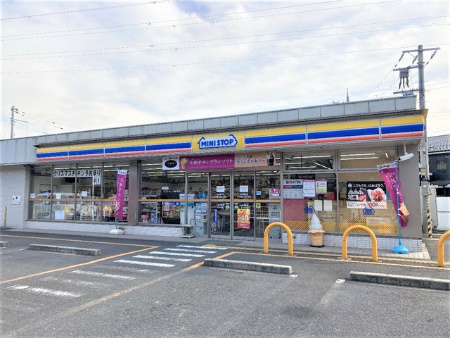 コンビニ　ミニストップ大津石山寺3丁目店（コンビニ）まで333m