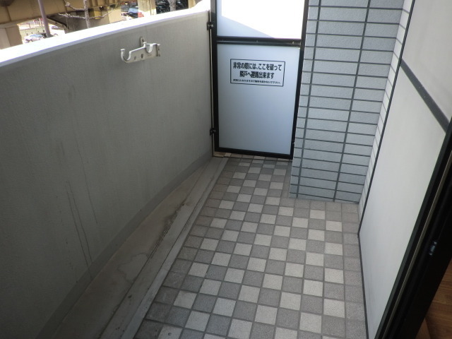 バルコニー　明るいベランダです。