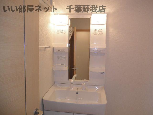 洗面設備　忙しい朝には欠かせない洗面所です