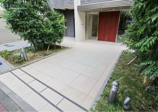 エントランス　エントランス