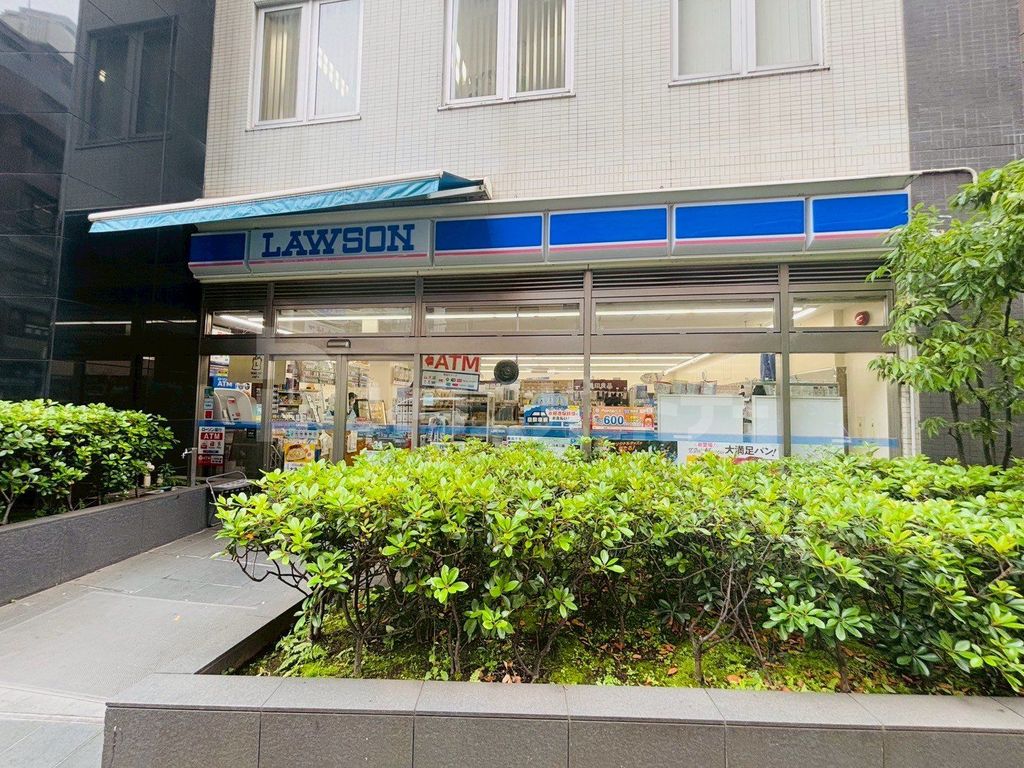 コンビニ　ローソン御茶ノ水店（コンビニ）まで1m