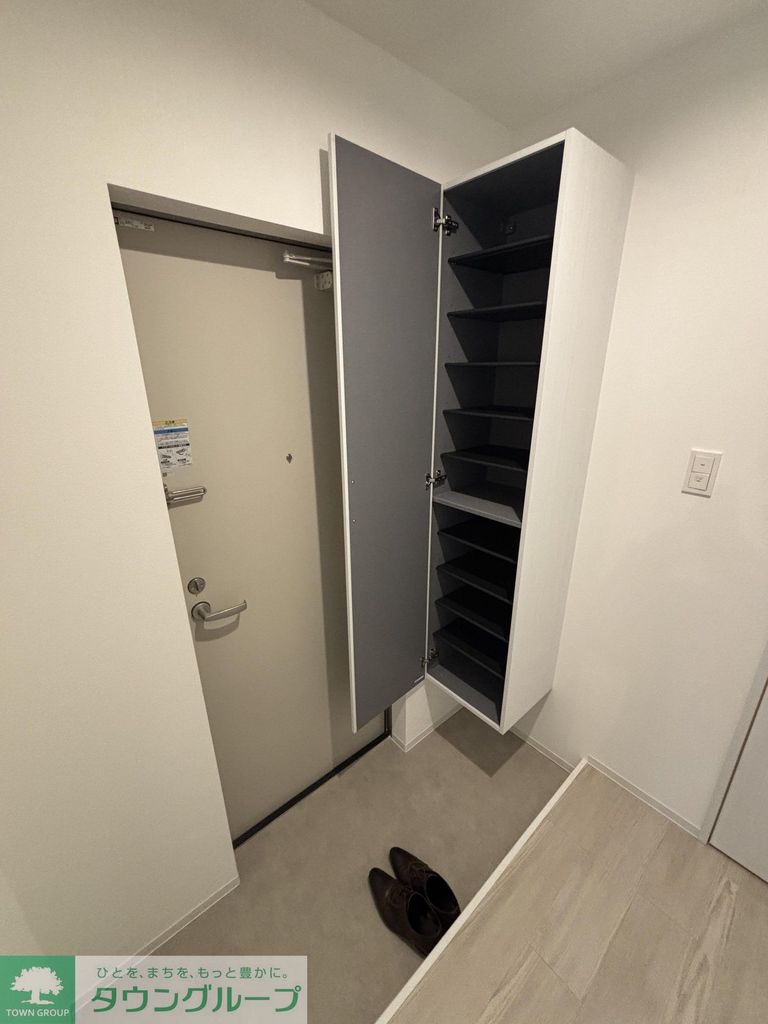 玄関　同施工会社参考写真