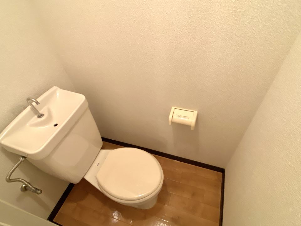 トイレ　洋式トイレです