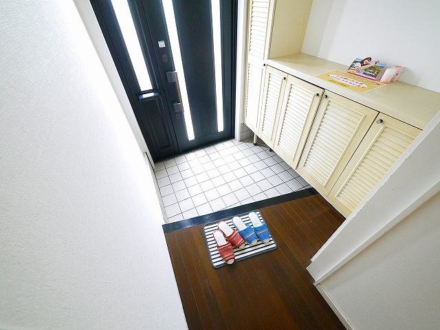 玄関　きれいな玄関です