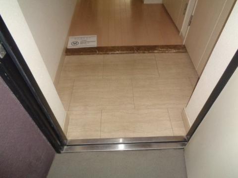 玄関　玄関（イメージ）