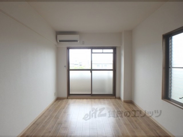 居室・リビング　洋室