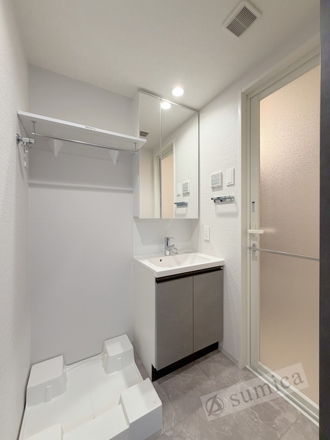 洗面設備　洗面脱衣所付き！独立洗面台が便利です♪♪