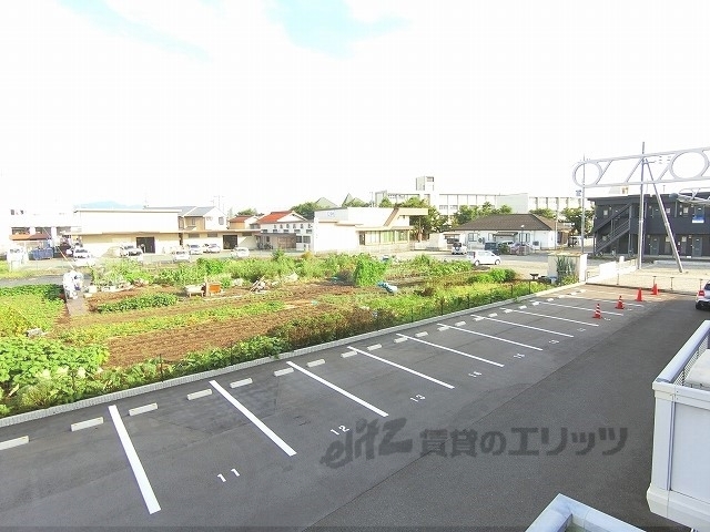 バルコニー　物干しのみ