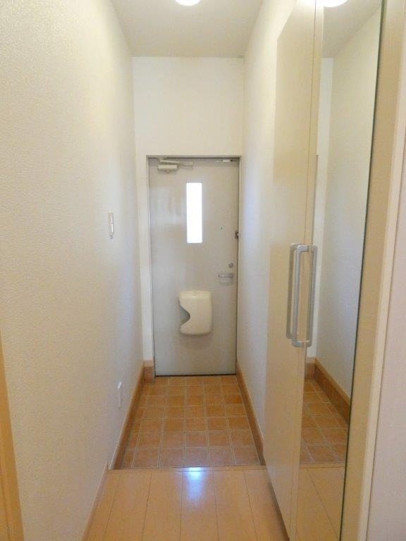 玄関　図面と現状に相違がある場合には現状を優先