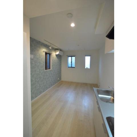 居室・リビング　室内