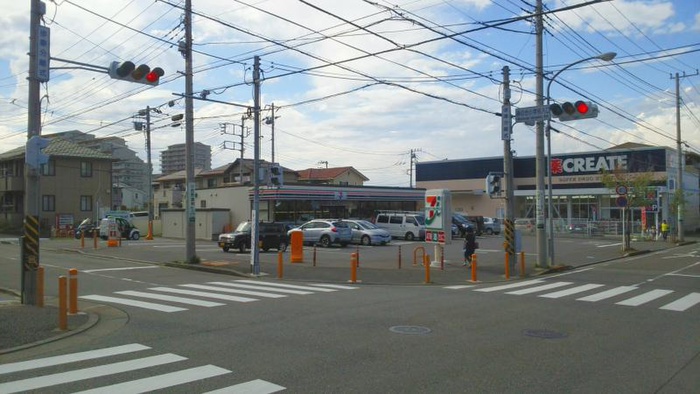 コンビニ　セブンイレブン 横浜森の台店（コンビニ）まで87m