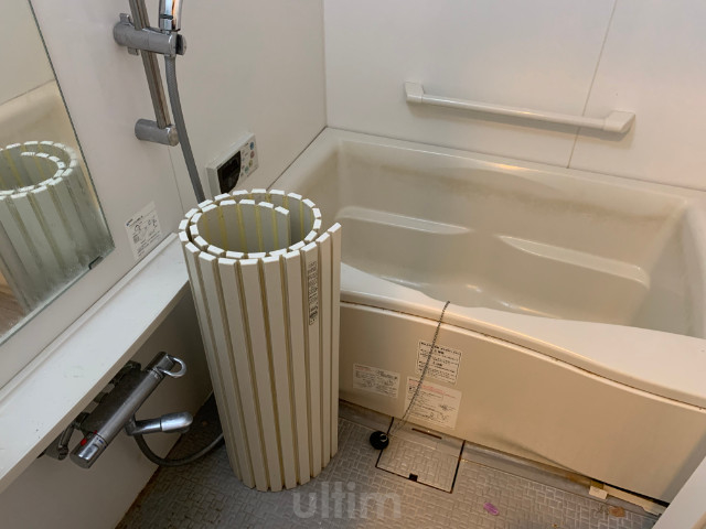 バス・シャワールーム　別の部屋写真