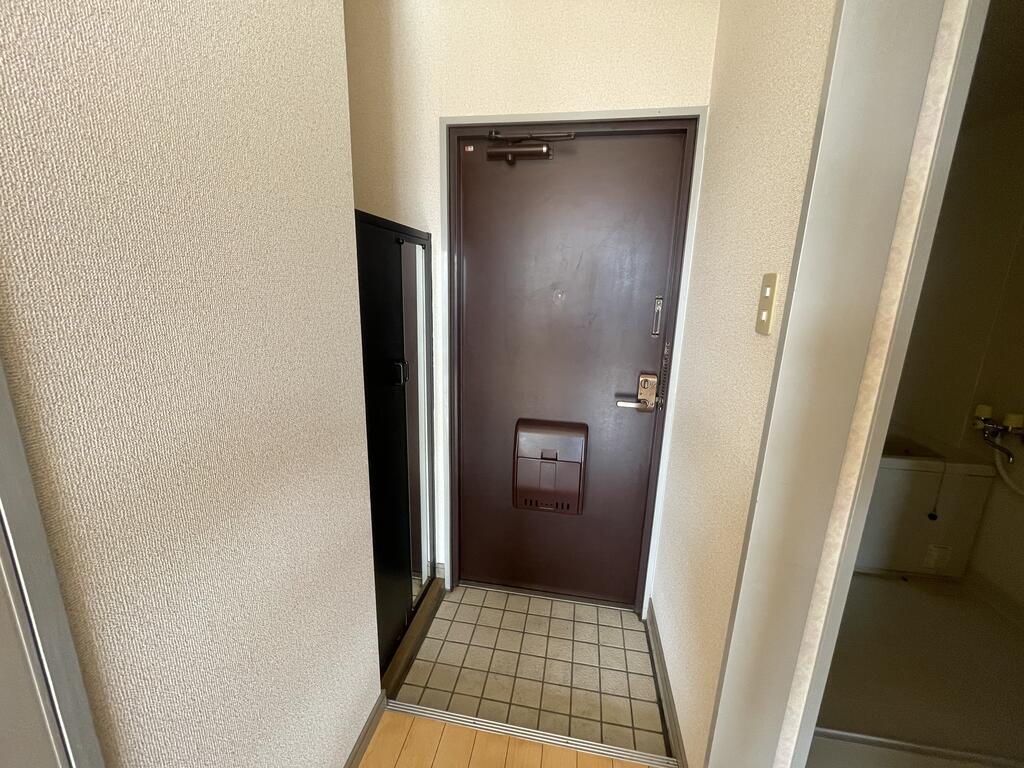 エクセレントクォーターの玄関写真