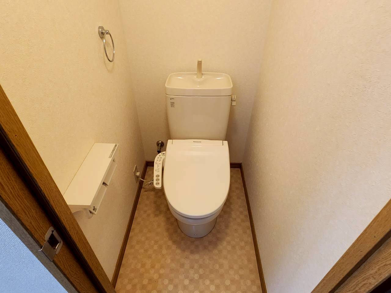 トイレ　シャワートイレ