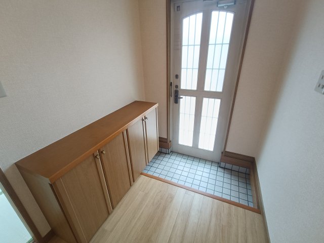 玄関　明るい玄関です