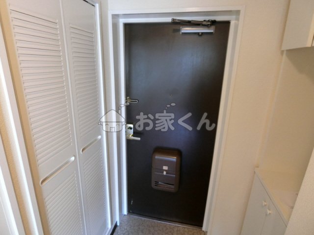 玄関　シューズボックス付き玄関
