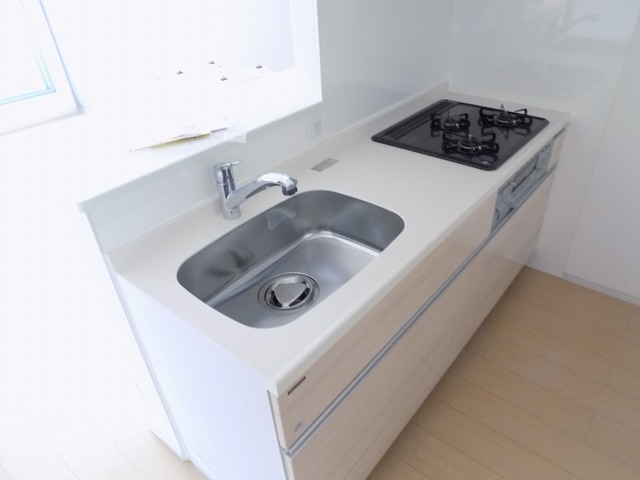 キッチン　同一施工会社同一仕様写真